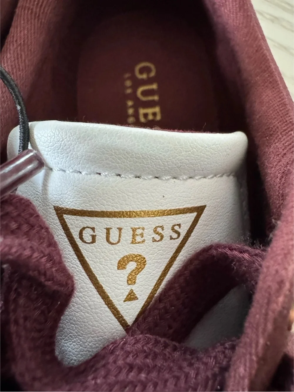 Guess low top